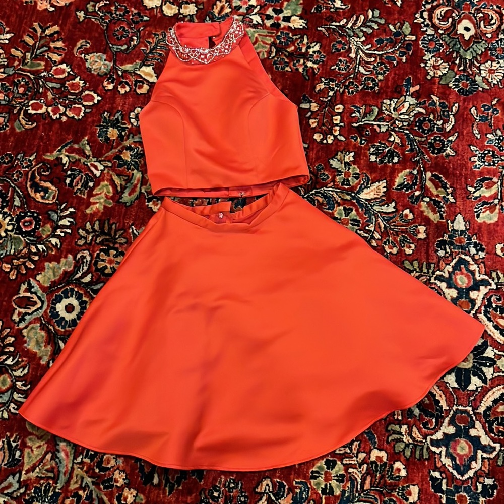 Red two piece dress with POCKETS!